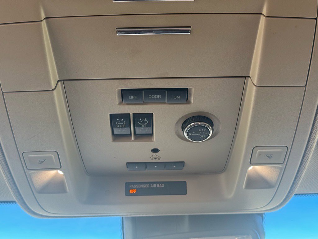 Used 2019 Chevrolet Tahoe Premier image 19