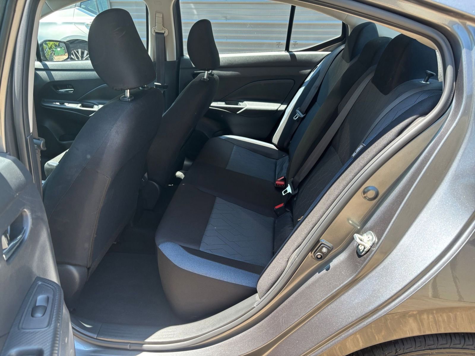 Used 2025 Nissan Versa SV FWD image 21