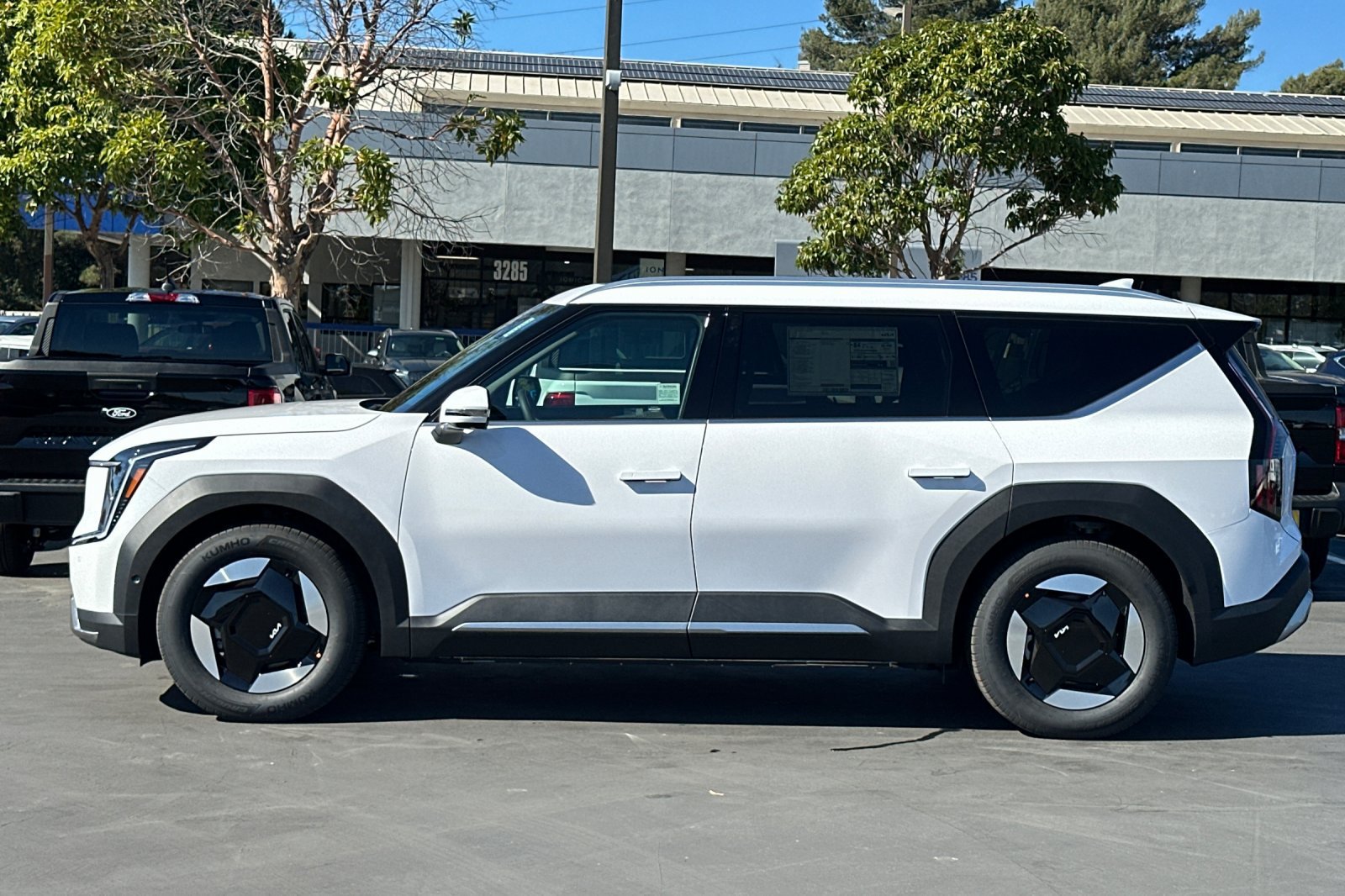 New 2026 Kia EV9 Wind AWD/4WD image 7