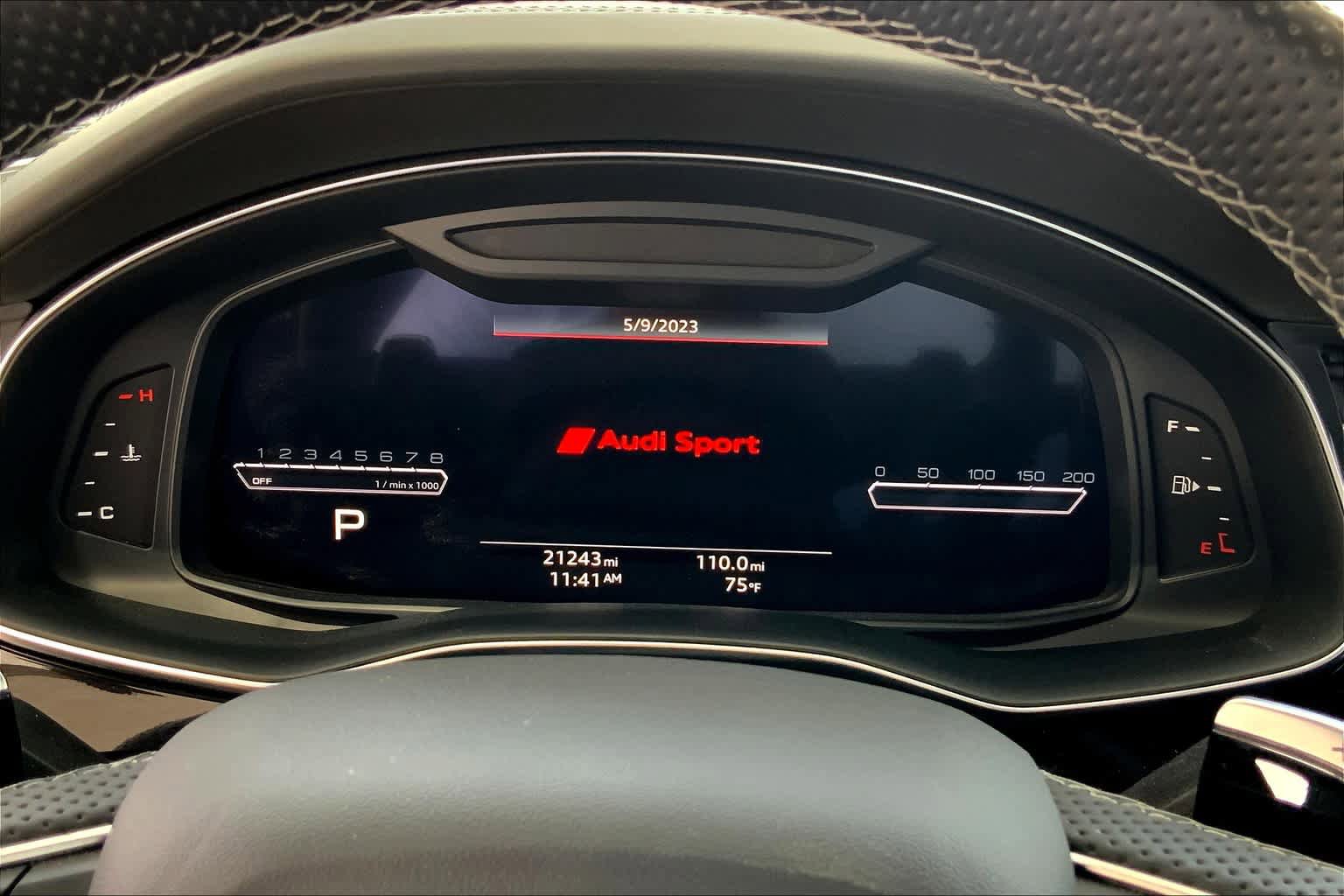 Used 2022 Audi RS Q8 AWD/4WD image 24