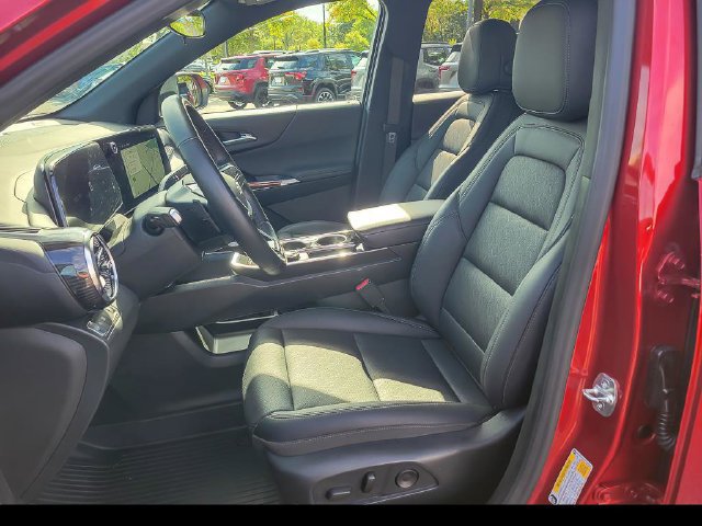 Used 2026 Chevrolet Equinox LT w/ Convenience Package II FWD image 11