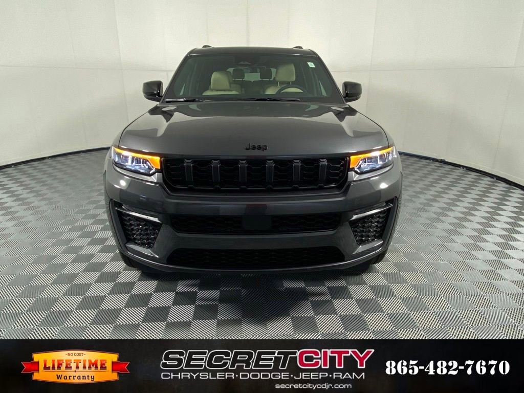 New 2026 Jeep Grand Cherokee L Limited AWD/4WD image 2