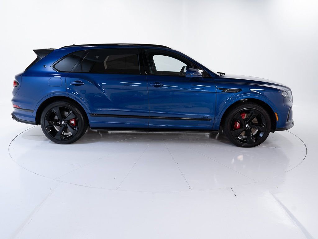 Used 2025 Bentley Bentayga Extended Wheelbase image 6
