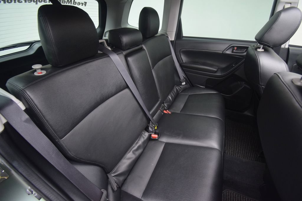 Used 2017 Subaru Forester 2.5i Premium AWD/4WD image 25