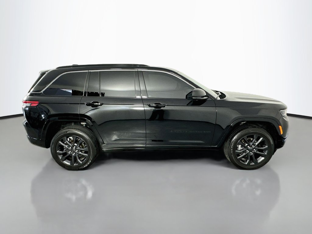 Used 2026 Jeep Grand Cherokee Limited AWD/4WD image 8