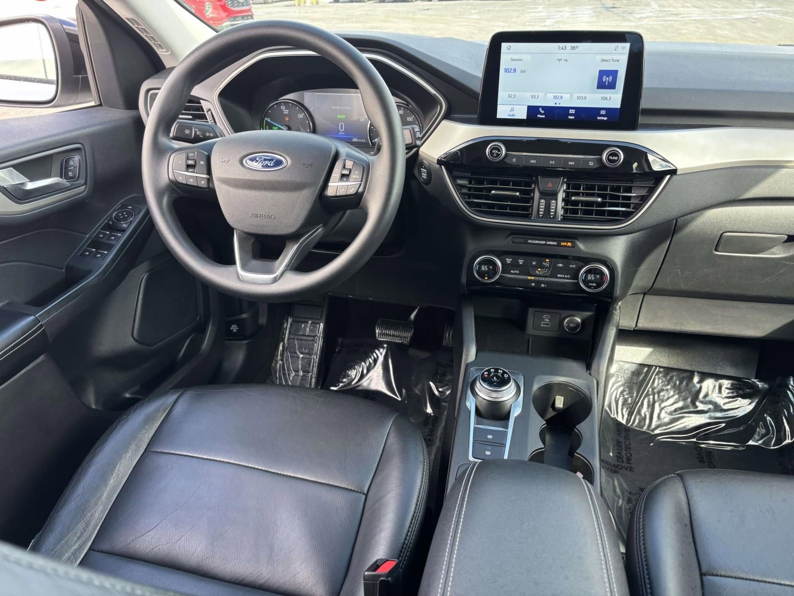 Certified 2021 Ford Escape SE w/ SE Sport Appearance Package image 32