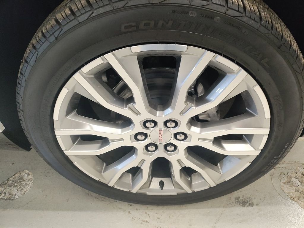 New 2026 GMC Acadia Denali w/ Super Cruise Package image 4