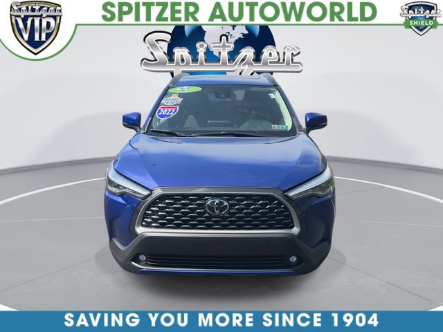 Certified 2022 Toyota Corolla Cross XLE AWD/4WD image 3