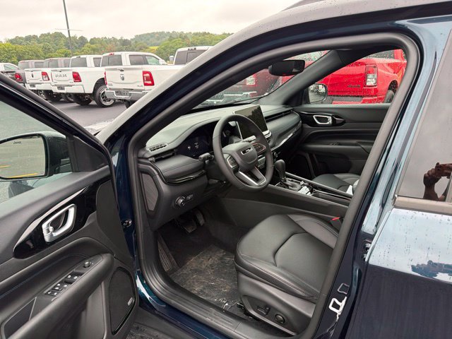 New 2026 Jeep Compass Limited w/ Sun, Sound & Navigation Group AWD/4WD image 14