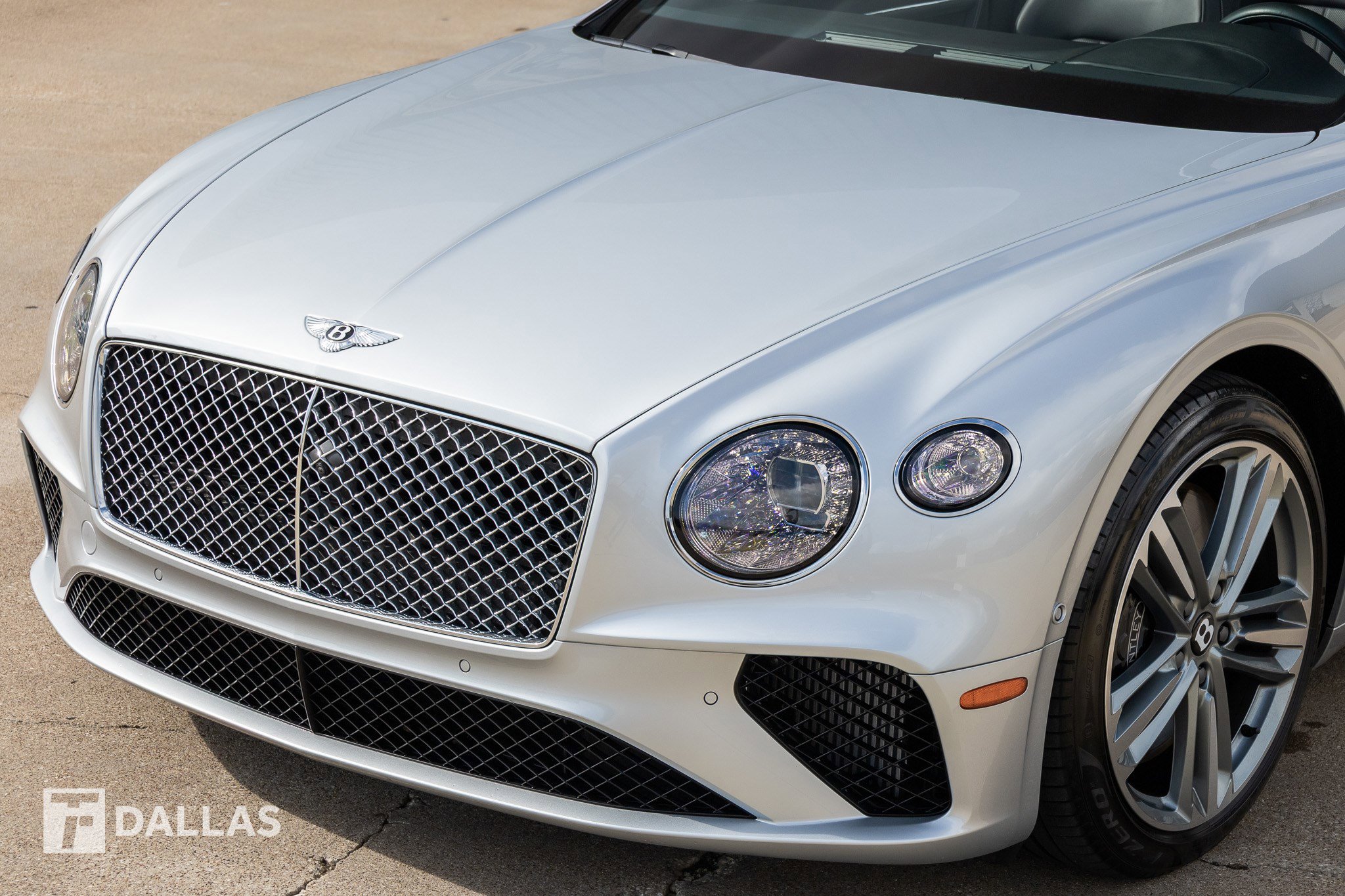 Used 2023 Bentley Continental GT V8 image 6
