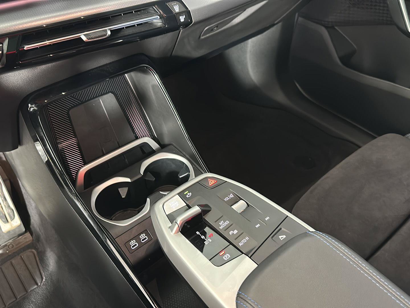 Used 2025 BMW X2 M35i w/ Premium Package AWD/4WD image 19