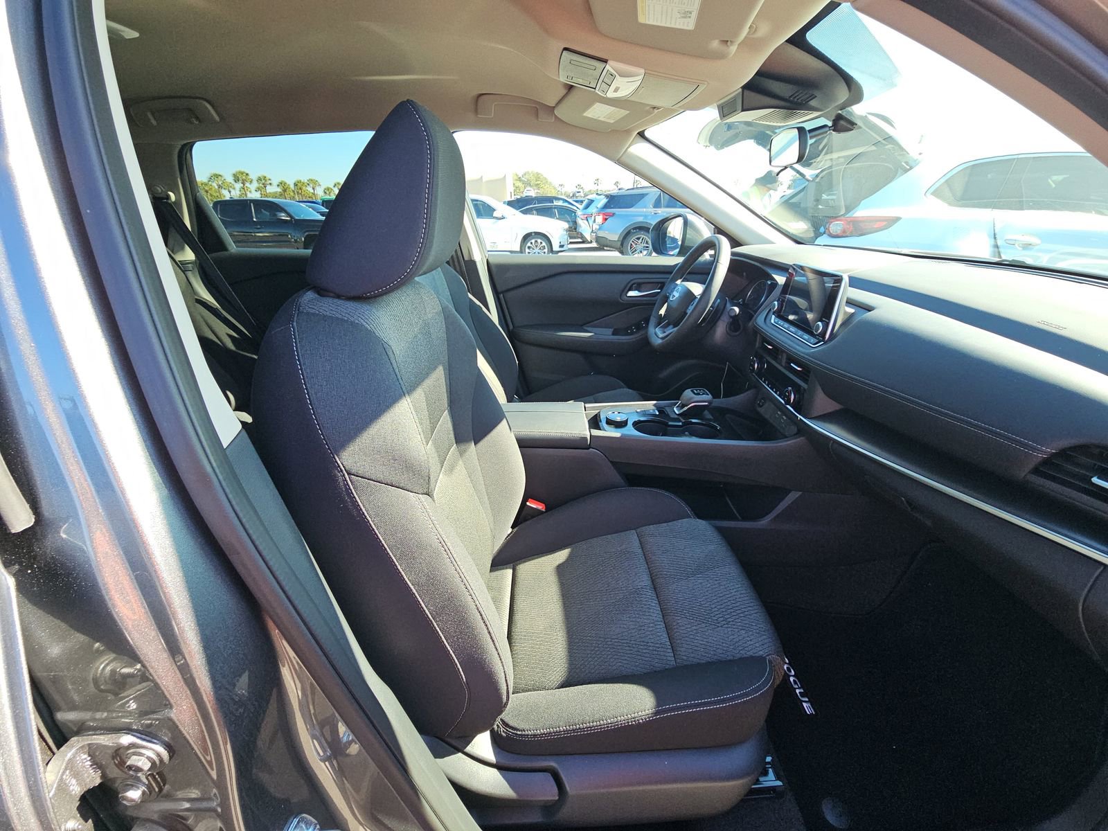 Used 2026 Nissan Rogue SV image 15