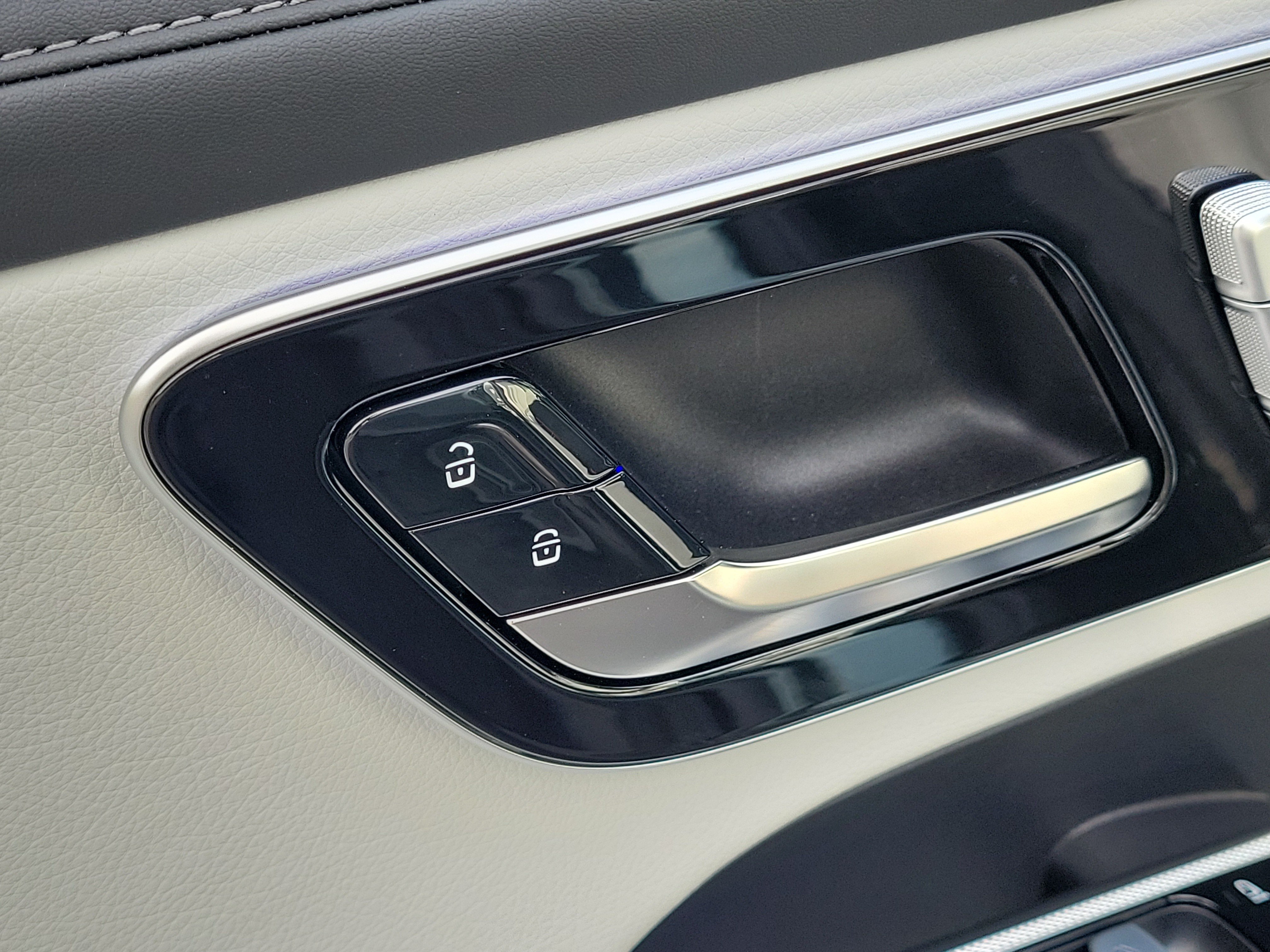 Used 2026 Mercedes-Benz GLC 300 image 18