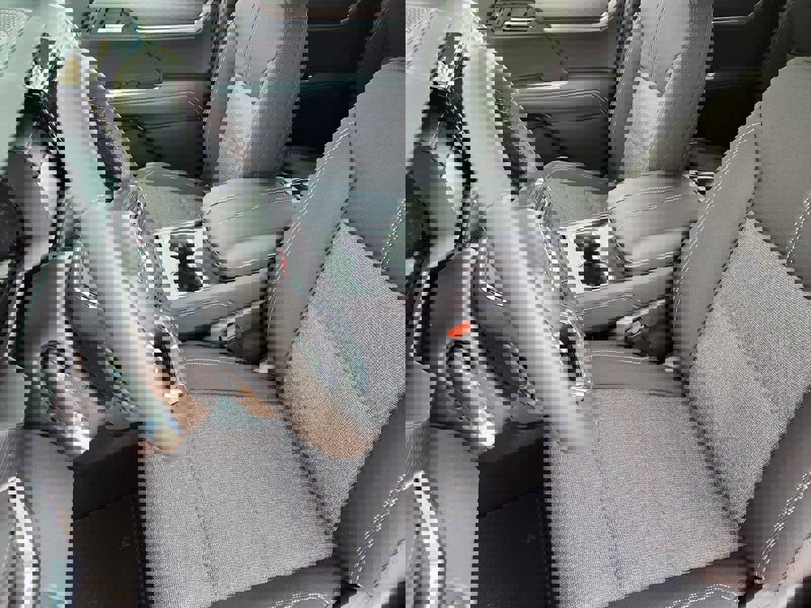 New 2025 GMC Acadia Elevation image 7