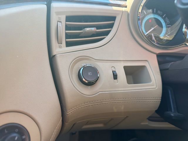Used 2013 Buick LaCrosse Leather image 40