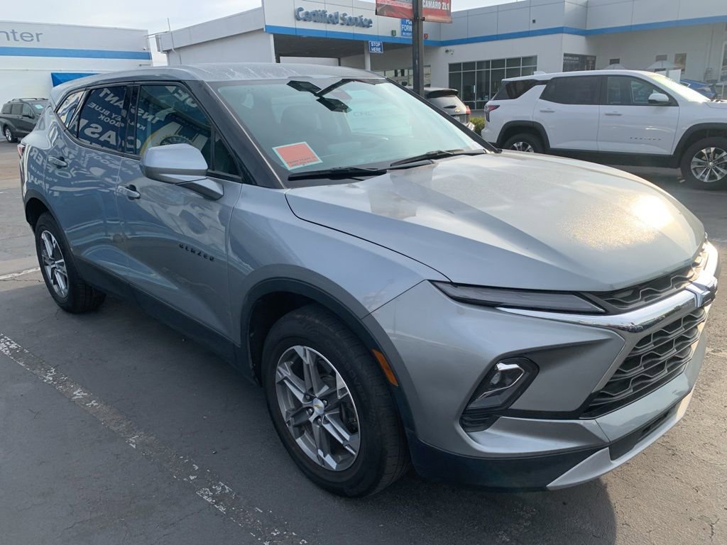 Used 2023 Chevrolet Blazer LT image 4