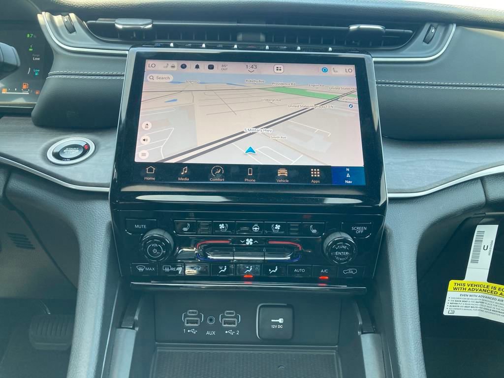 New 2024 Jeep Grand Cherokee Limited 4xe w/ Luxury Tech Group II image 19