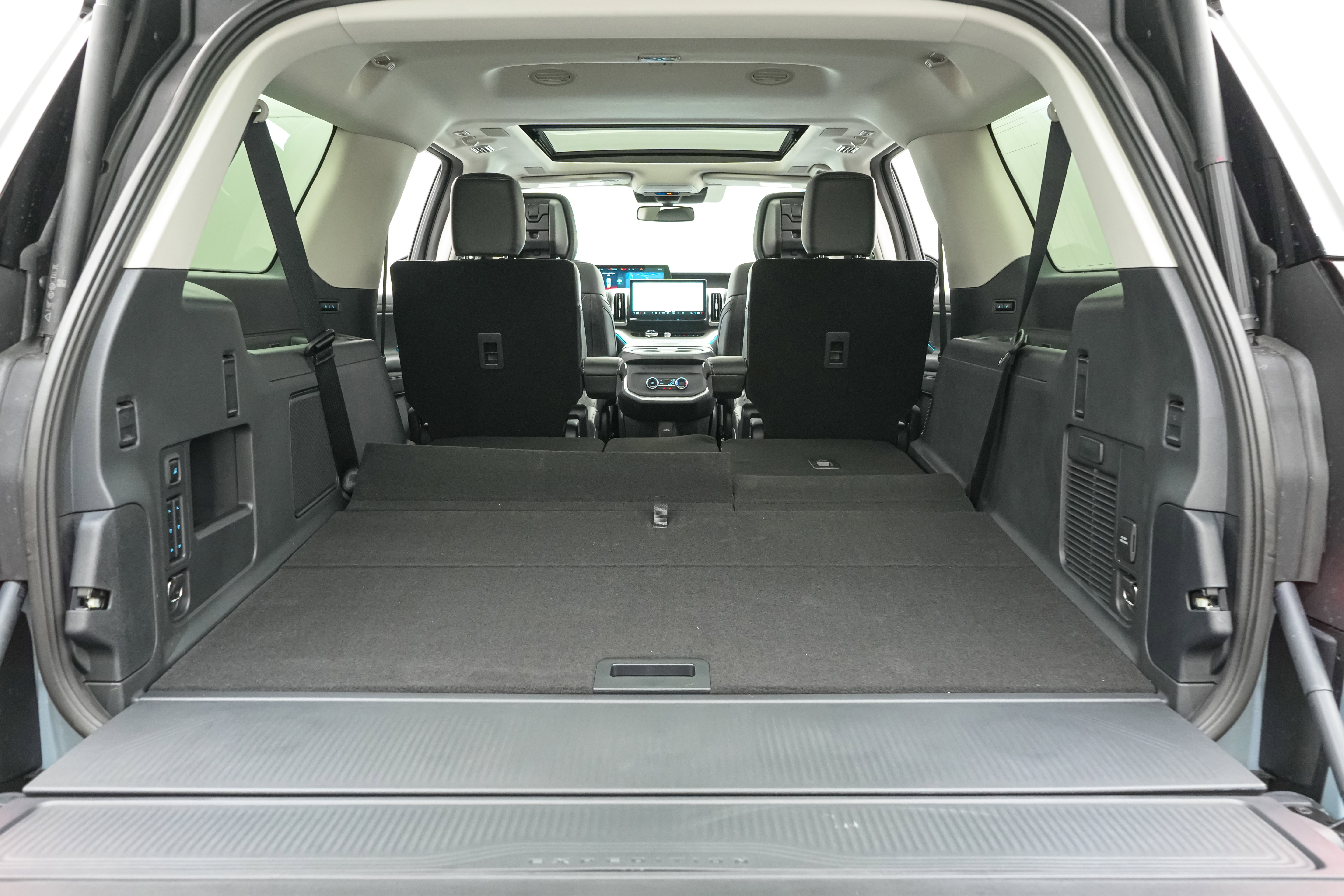 New 2026 Ford Expedition Max Platinum w/ Driver's Package AWD/4WD image 25