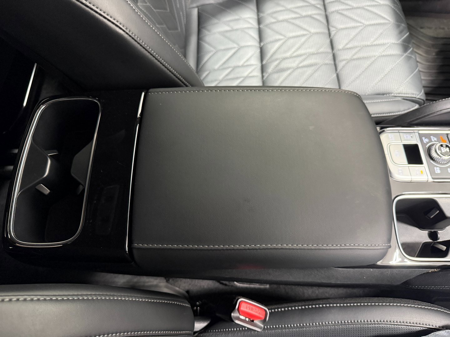 Used 2025 Kia Telluride SX Prestige X-Line image 32