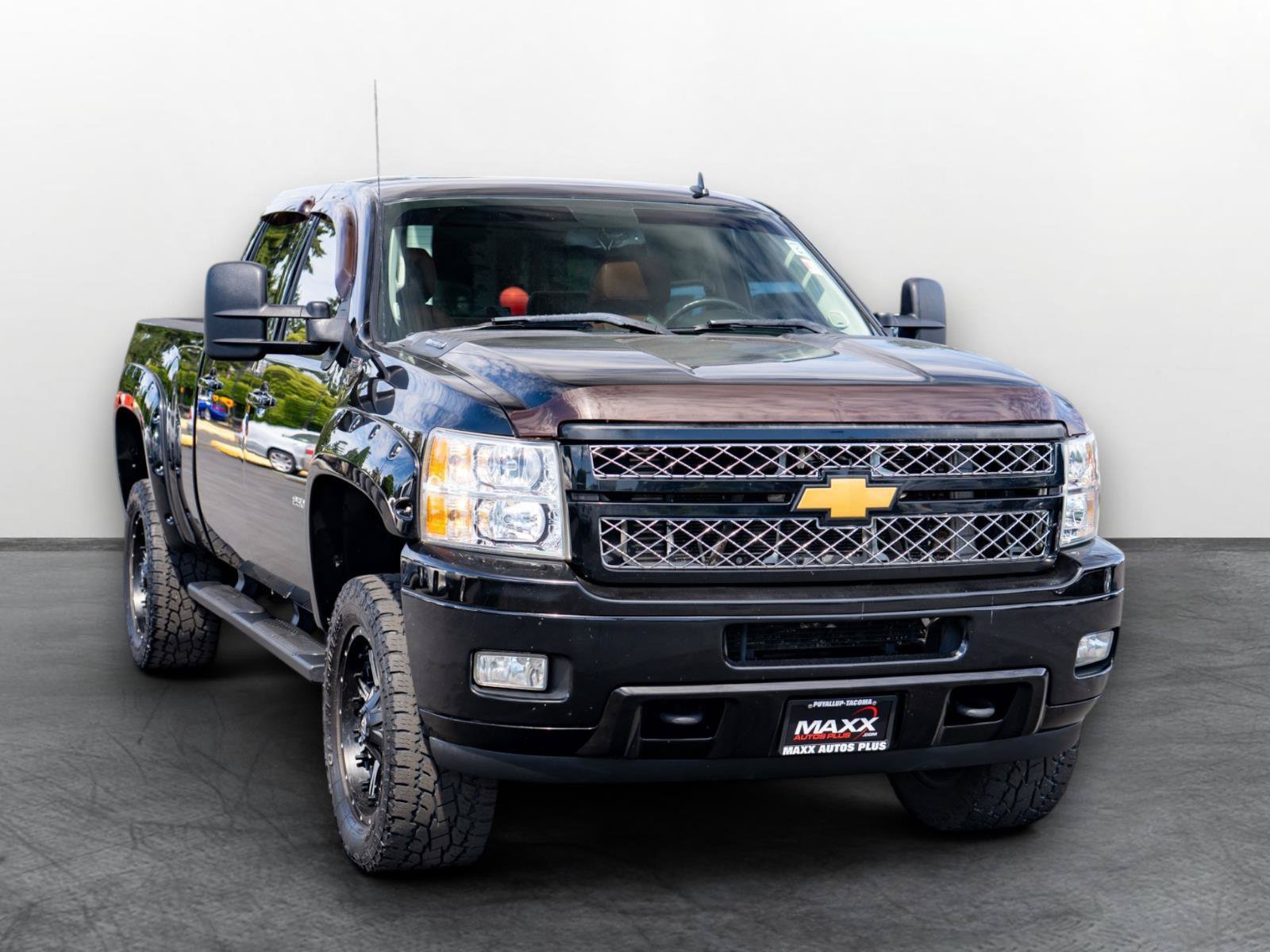 Used 2013 Chevrolet Silverado 2500 LTZ AWD/4WD image 1