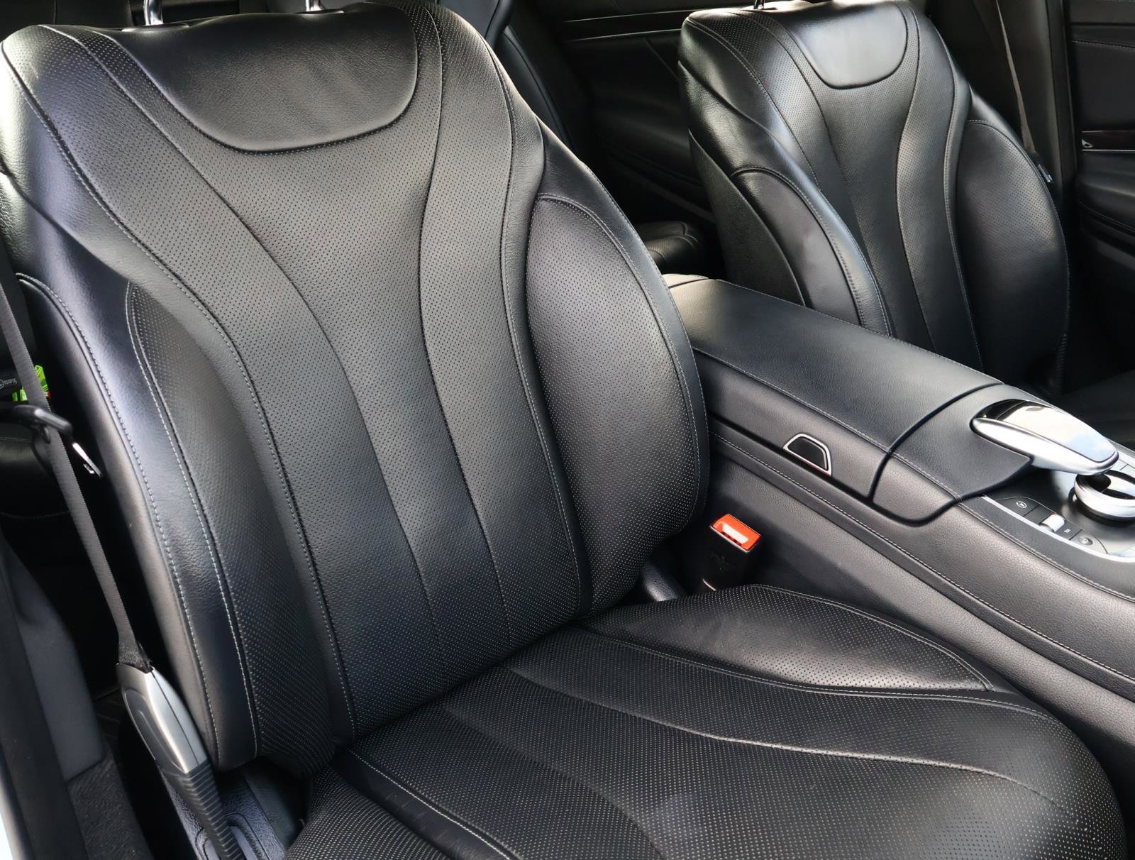 Used 2016 Mercedes-Benz S 550 Sedan image 19