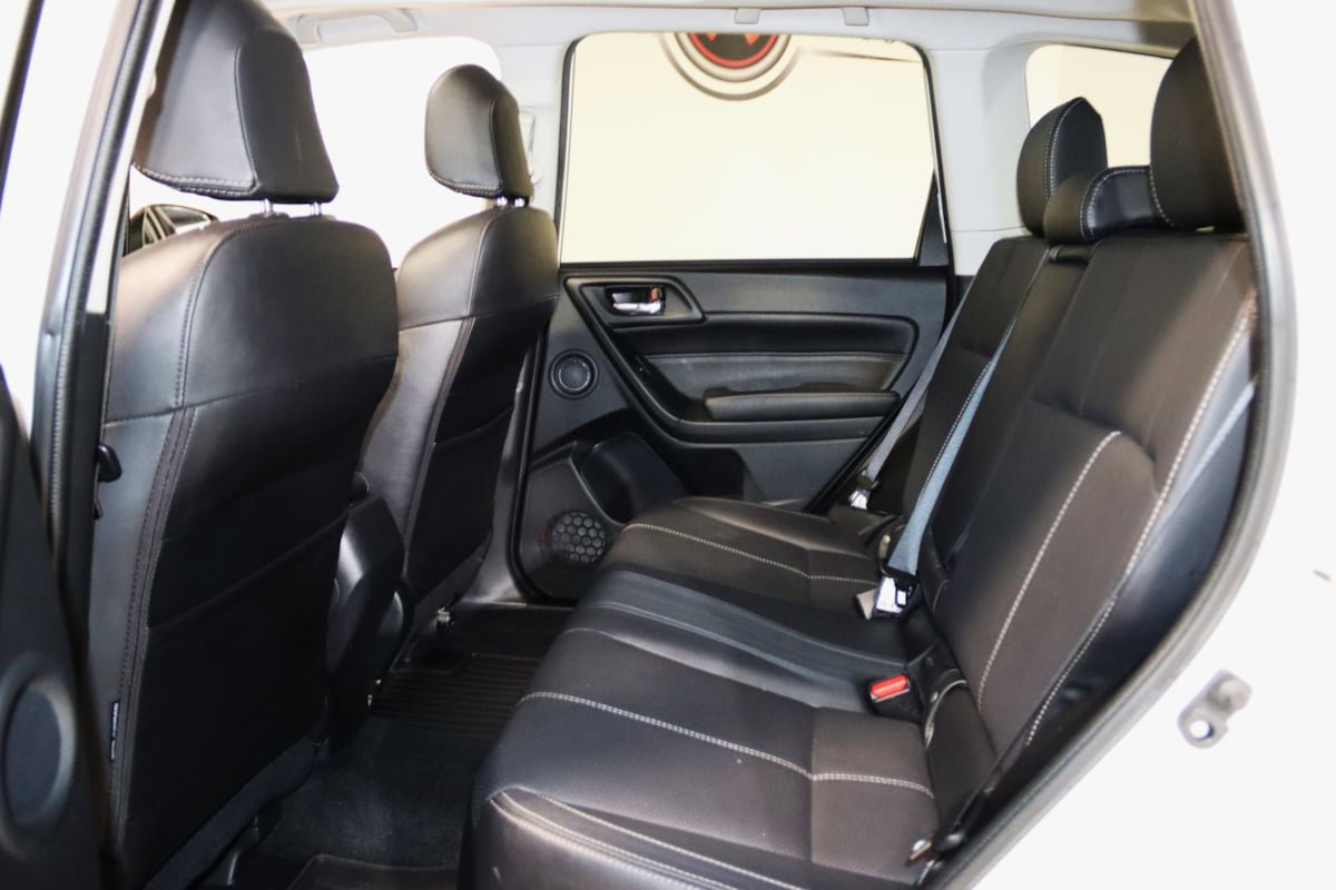 Used 2018 Subaru Forester 2.5i Touring w/ Popular Package #3B AWD/4WD image 52