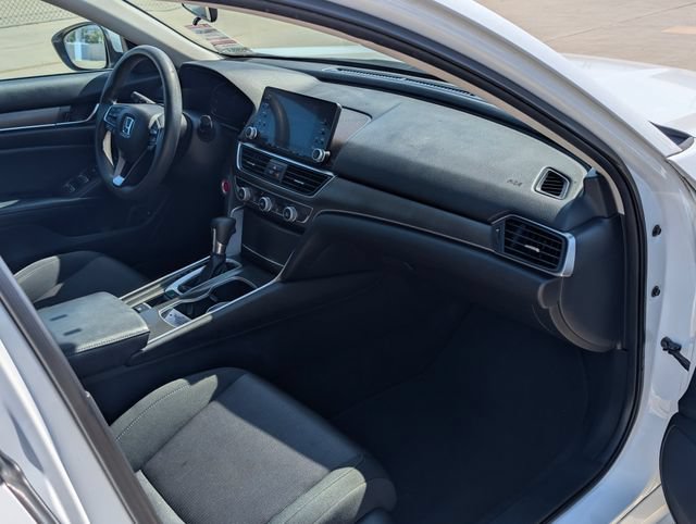 Used 2018 Honda Accord LX image 9