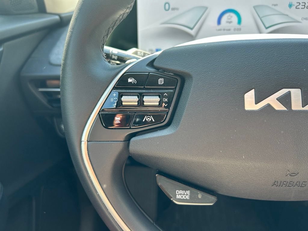 Used 2024 Kia EV6 Light RWD image 8