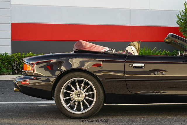 Used 1998 Aston Martin DB7 Volante image 10