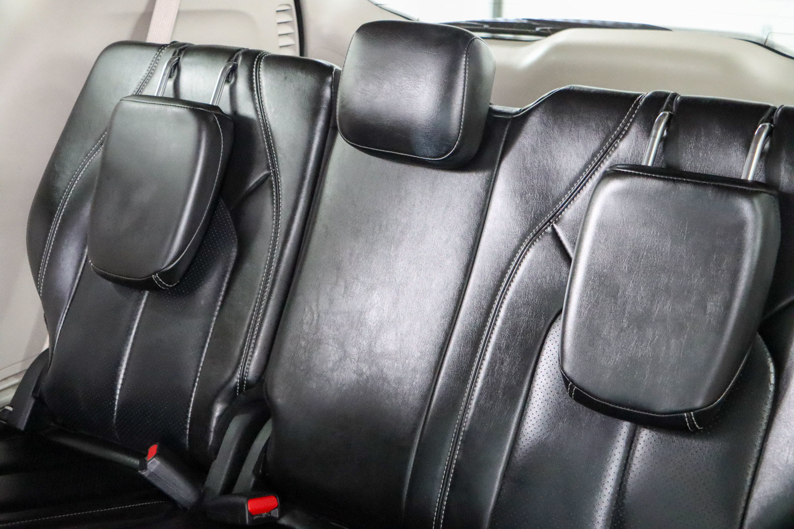 Used 2023 Chrysler Pacifica Touring-L FWD image 25