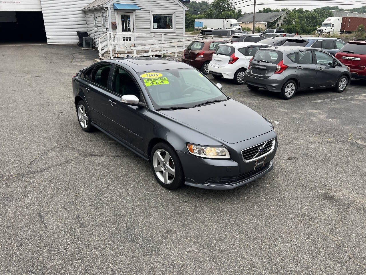 Used 2009 Volvo S40 T5 R-Design AWD/4WD image 3