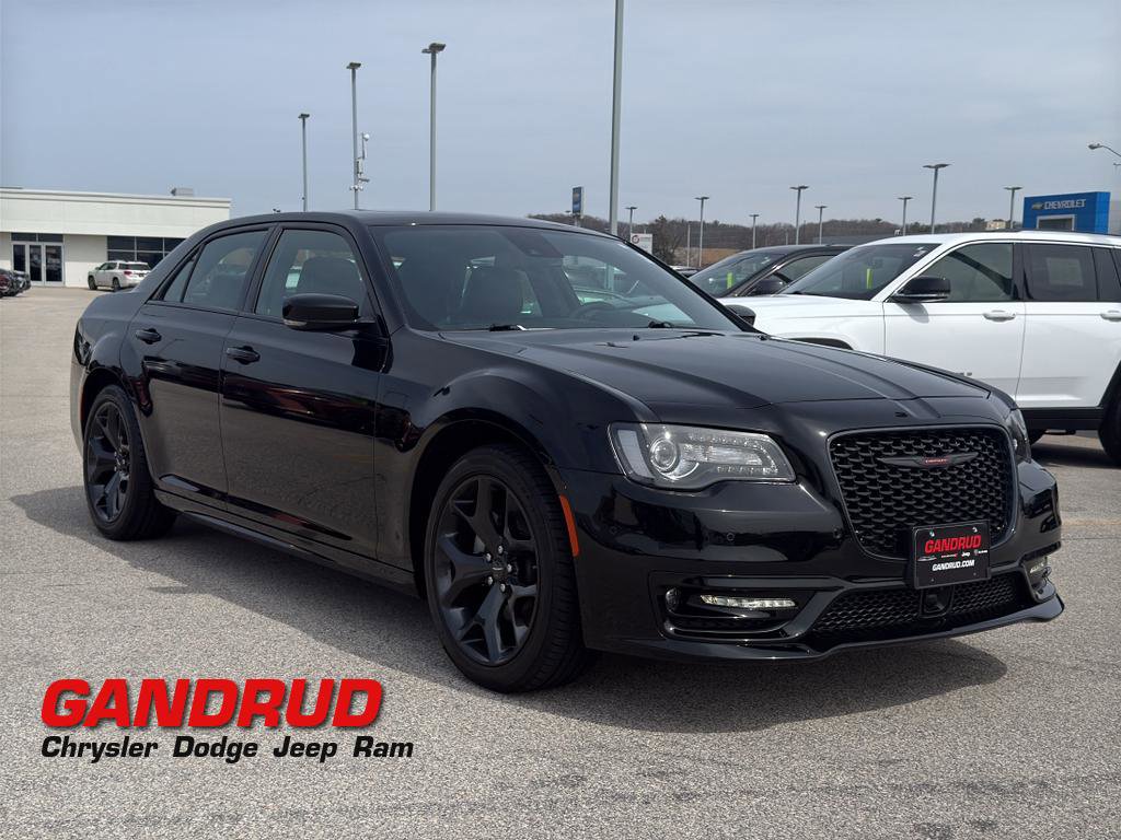 Used 2023 Chrysler 300 S w/ Comfort Group