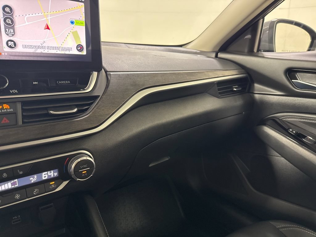 Used 2023 Nissan Altima 2.5 SL FWD image 30
