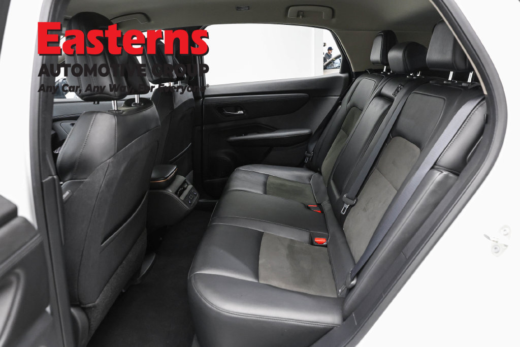 Used 2024 Nissan Ariya AWD image 25