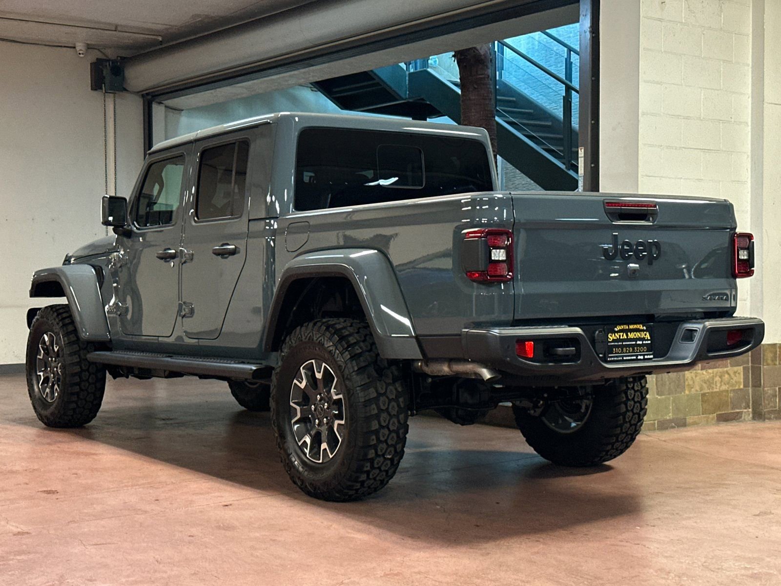 New 2026 Jeep Gladiator Sport AWD/4WD image 3