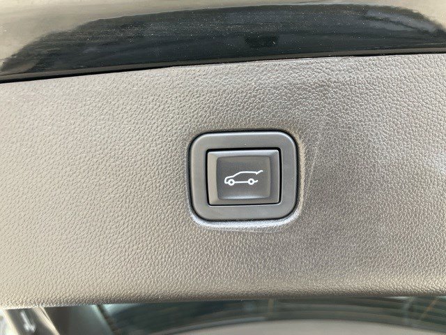 Used 2020 Chevrolet Blazer LT image 25