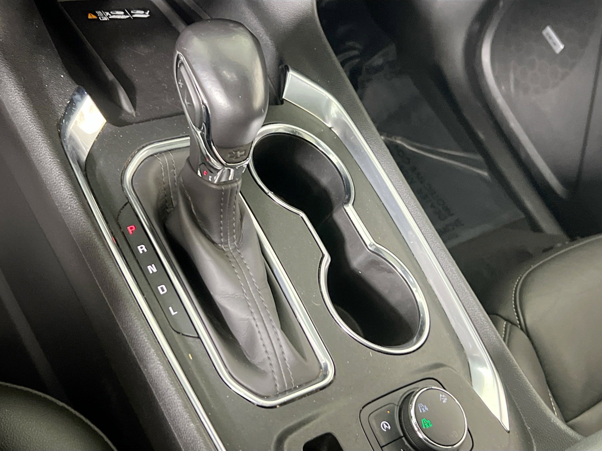 Used 2022 Chevrolet Traverse LT w/ LT Premium Package image 16