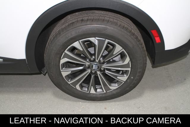 Used 2024 Buick Envision Preferred AWD/4WD image 11