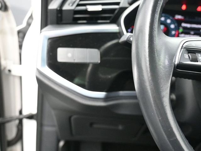 Used 2020 Audi Q3 2.0T Premium image 26