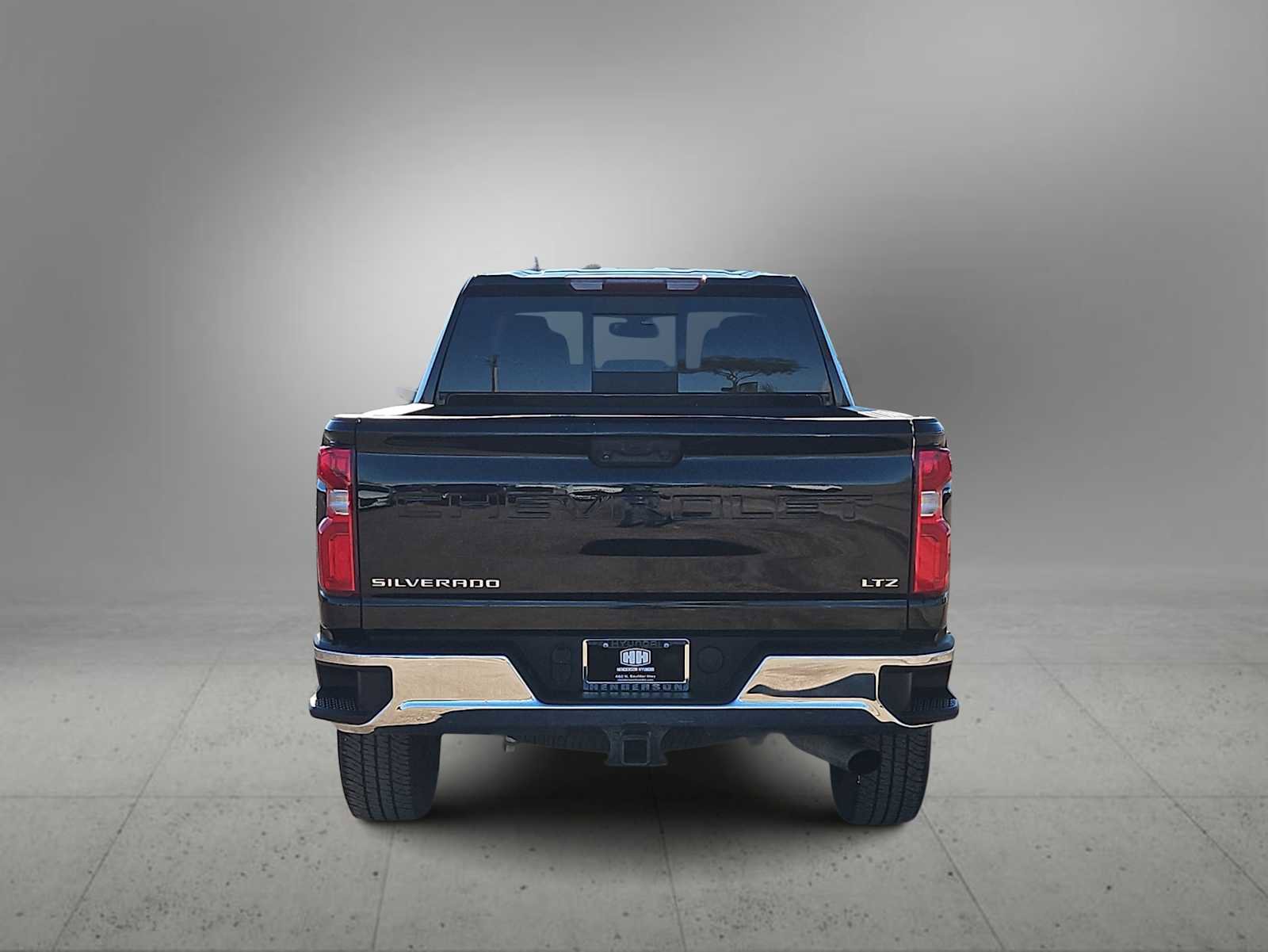 Used 2023 Chevrolet Silverado 2500 LTZ w/ LTZ Convenience Package image 7