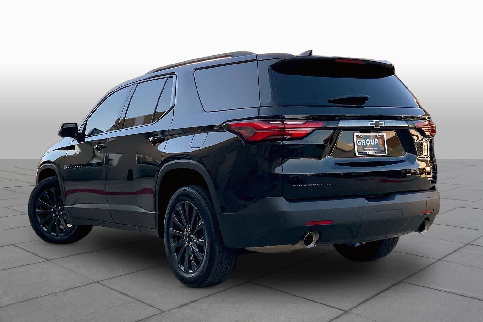Used 2023 Chevrolet Traverse RS AWD/4WD image 12