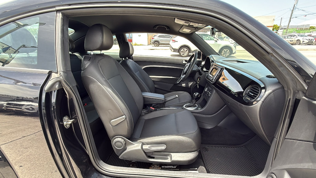 Used 2016 Volkswagen Beetle 1.8T FWD image 33
