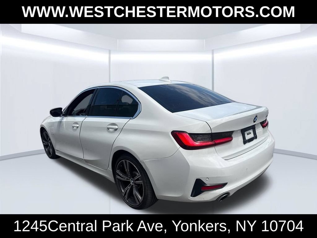 Used 2021 BMW 330e xDrive w/ Driving Assistance Package AWD/4WD image 7