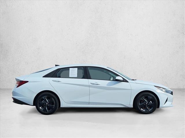 Used 2023 Hyundai Elantra Blue FWD video 4