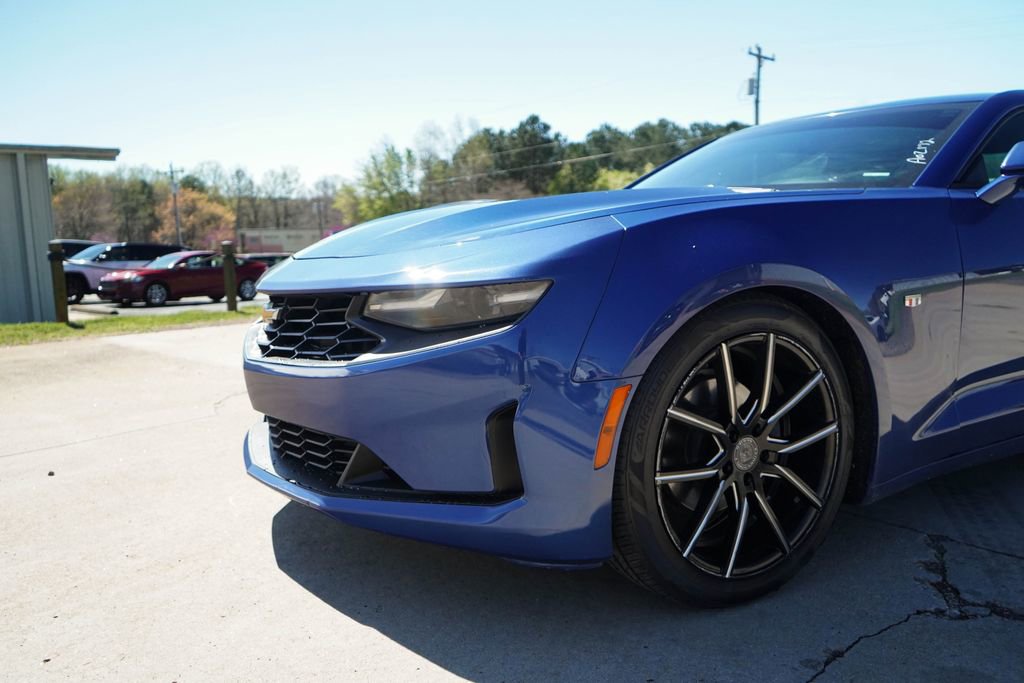 Used 2019 Chevrolet Camaro LT image 11