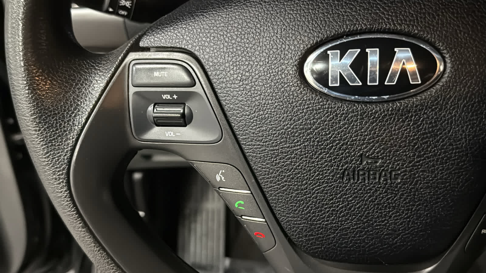 Used 2017 Kia Forte LX FWD image 12