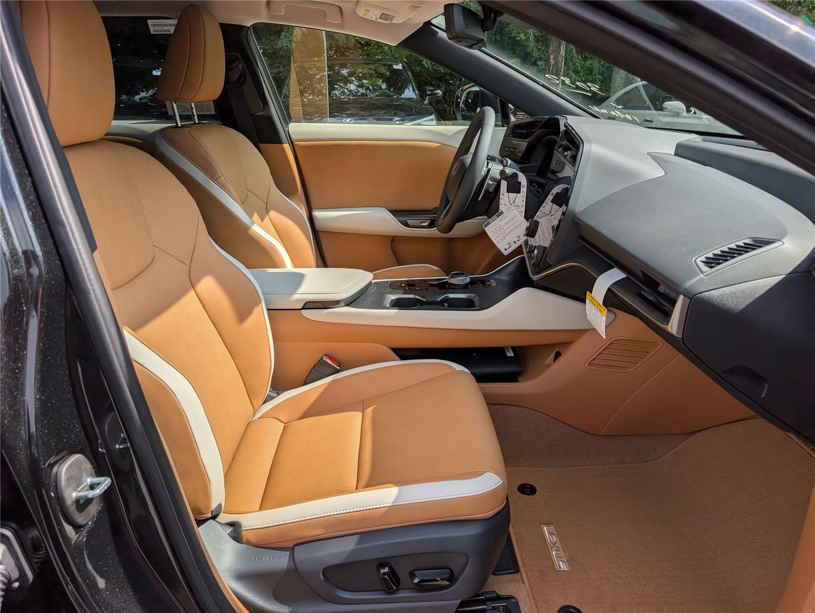 New 2026 Lexus RZ 450e AWD image 7