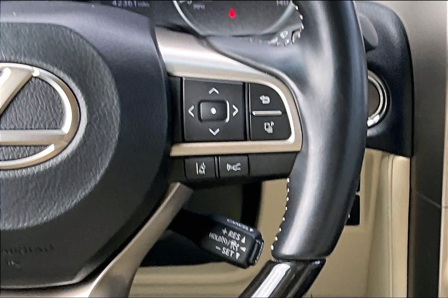 Used 2021 Lexus GX 460 Premium w/ Premium Package AWD/4WD image 25