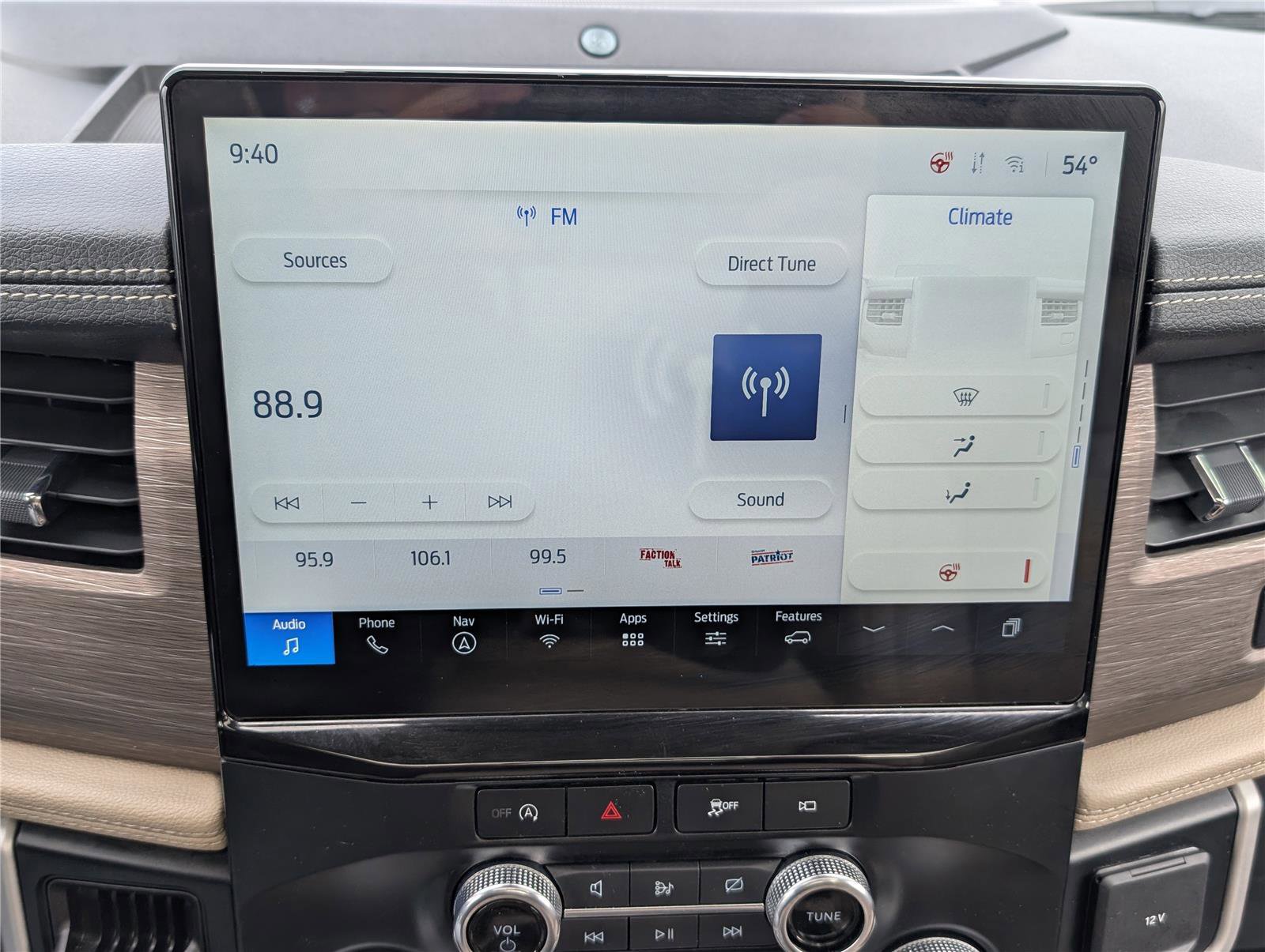 Used 2024 Ford Expedition Limited image 34