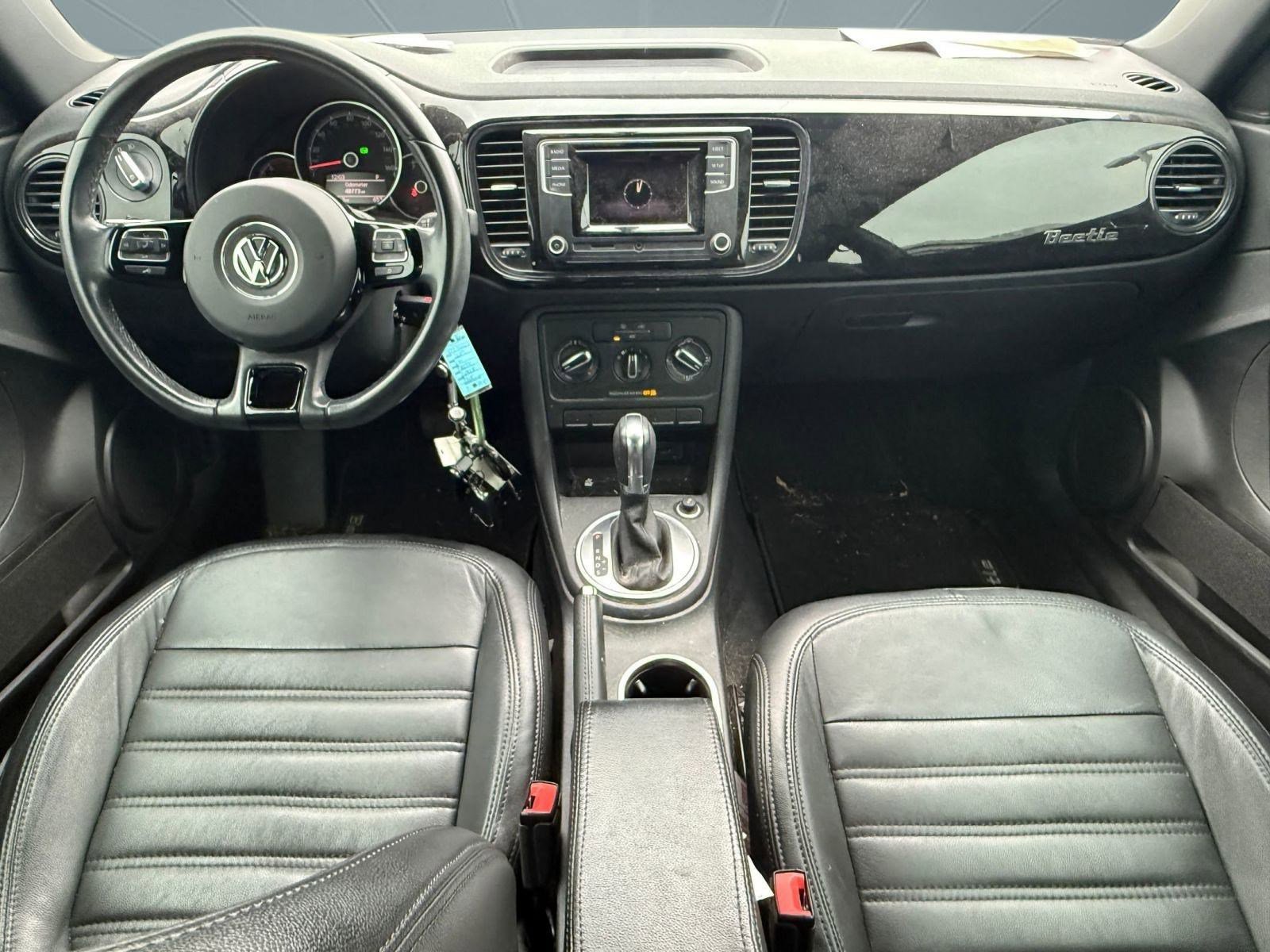 Used 2019 Volkswagen Beetle 2.0T image 3